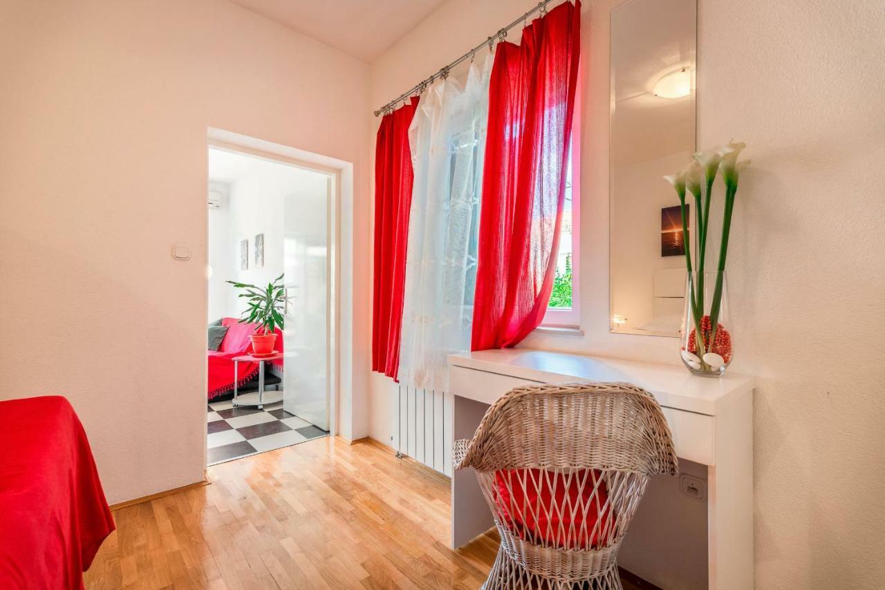 Ferienwohnung Cozy New Flat For 2 Or 3 Hvar Town Exterior foto